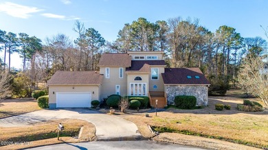 Beach Home For Sale in Morehead City, North Carolina