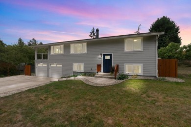 Beach Home For Sale in Olympia, Washington