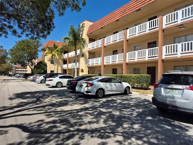 Beach Condo For Sale in Sunrise, Florida