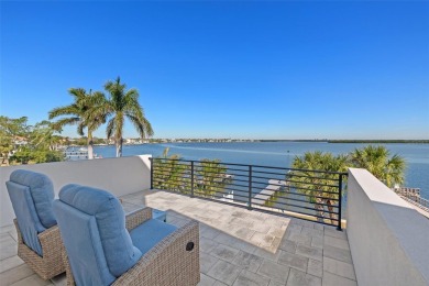 Beach Home For Sale in St. Petersburg, Florida
