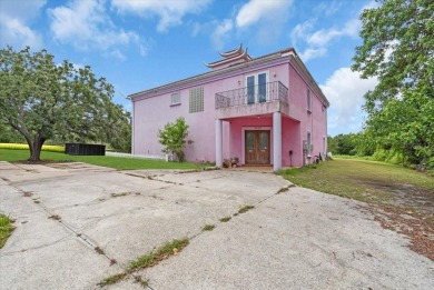 Beach Home For Sale in Bradenton, Florida