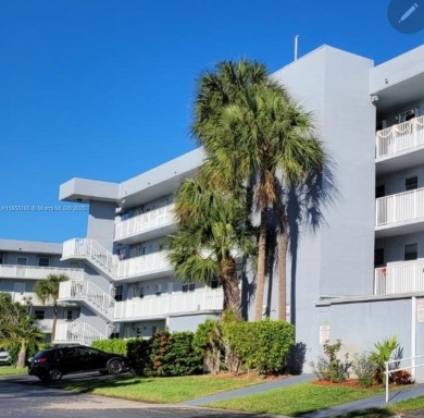 Beach Condo For Sale in Oakland Park, Florida