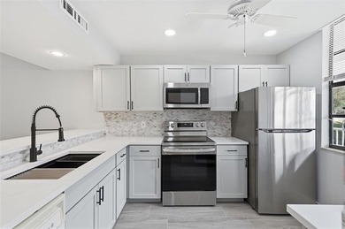 Beach Condo For Sale in Davie, Florida