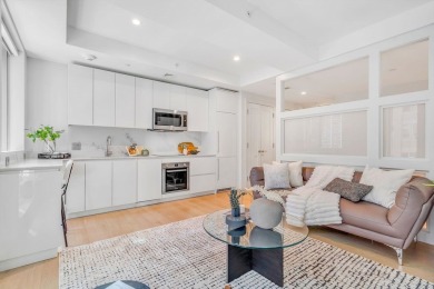 Beach Condo For Sale in Boston, Massachusetts