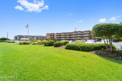 Beach Condo For Sale in North Topsail Beach, North Carolina