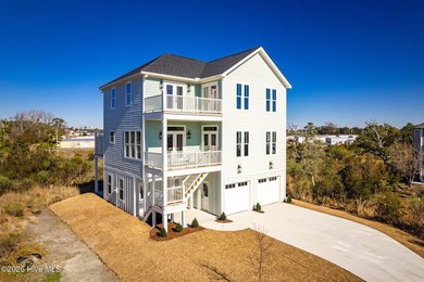 Beach Home For Sale in Morehead City, North Carolina
