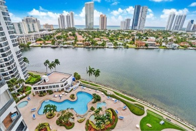 Beach Condo For Sale in Aventura, Florida