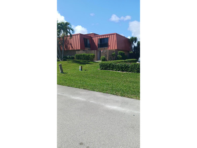Beach Townhome/Townhouse For Sale in Palm Beach Gardens, Florida
