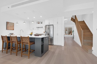 Beach Condo For Sale in Queens, New York