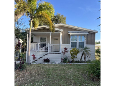 Beach Home For Sale in Palm Beach Gardens, Florida