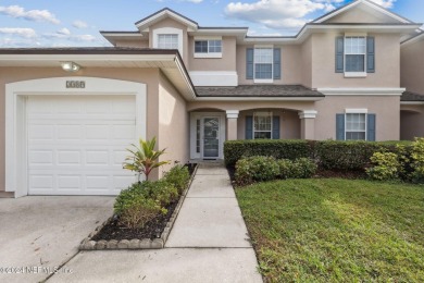 Beach Townhome/Townhouse For Sale in Fleming Island, Florida