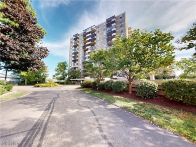 Beach Condo Sale Pending in Euclid, Ohio