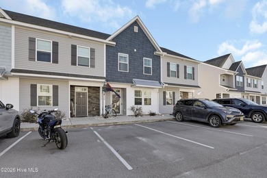Beach Townhome/Townhouse For Sale in Sneads Ferry, North Carolina