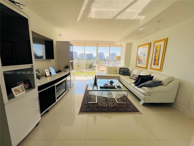 Condo For Sale in Aventura image photo picture