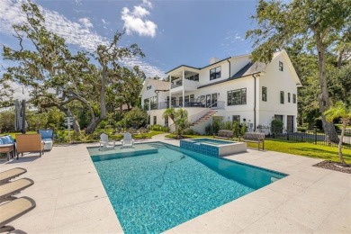 Beach Home For Sale in Saint Simons, Georgia