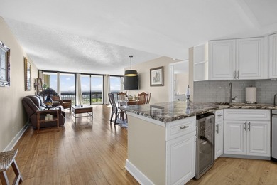 Beach Condo For Sale in West Palm Beach, Florida