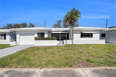 Beach Condo For Sale in Pinellas Park, Florida