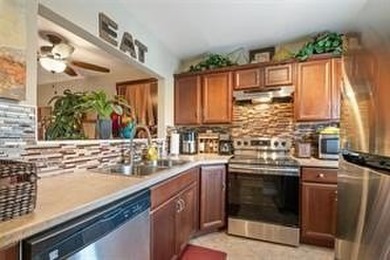 Beach Condo For Sale in Lauderdale Lakes, Florida