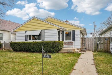 Beach Home For Sale in Milwaukee, Wisconsin