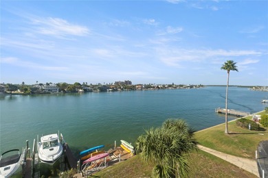 Beach Condo For Sale in Clearwater, Florida