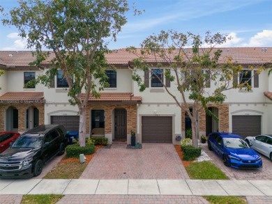 Beach Townhome/Townhouse For Sale in Homestead, Florida