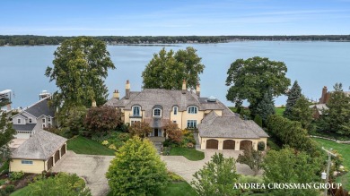 Beach Home For Sale in Holland, Michigan