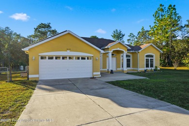 Beach Home Sale Pending in Weeki Wachee, Florida