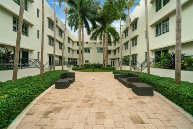 Beach Condo For Sale in Miami Beach, Florida