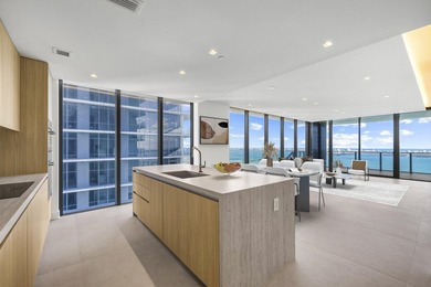 Beach Condo For Sale in Miami, Florida