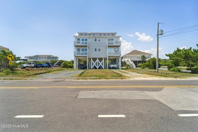 Beach Townhome/Townhouse For Sale in North Topsail Beach, North Carolina