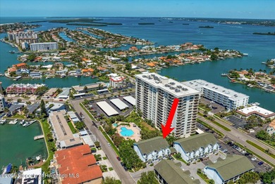 Beach Condo For Sale in Clearwater Beach, Florida