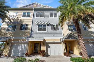Beach Townhome/Townhouse For Sale in St. Petersburg, Florida