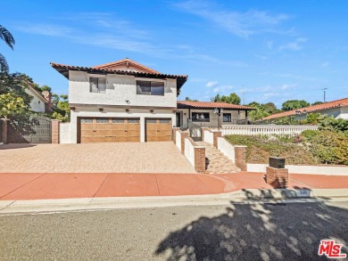 Beach Home For Sale in Rancho Palos Verdes, California