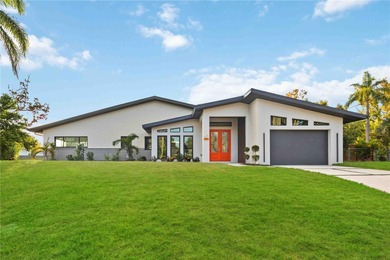 Beach Home For Sale in Sarasota, Florida