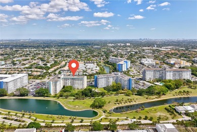 Beach Condo For Sale in Hollywood, Florida