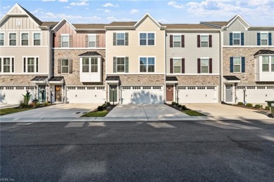 Beach Townhome/Townhouse For Sale in Chesapeake, Virginia