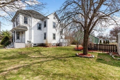 Beach Home Sale Pending in Beverly, Massachusetts