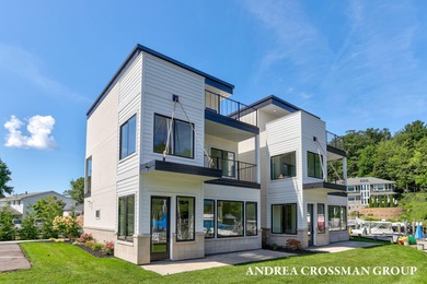 Beach Condo For Sale in South Haven, Michigan