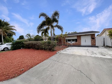 Beach Home For Sale in Pompano Beach, Florida