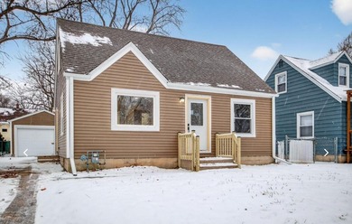 Beach Home For Sale in Milwaukee, Wisconsin