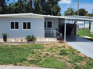 Beach Home For Sale in Bradenton, Florida