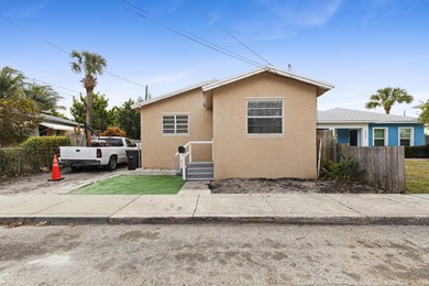 Beach Home For Sale in West Palm Beach, Florida