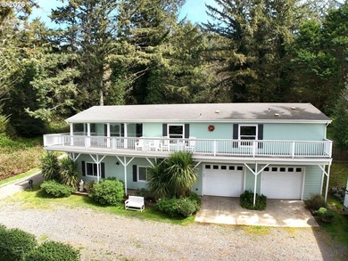 Home For Sale in Gold Beach image photo picture