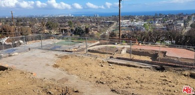 Beach Lot For Sale in Pacific Palisades, California