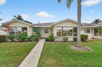 Beach Home For Sale in Delray Beach, Florida
