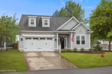 Beach Home For Sale in Beaufort, North Carolina