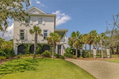 Beach Home For Sale in Saint Simons, Georgia
