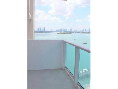 Beach Condo For Sale in Miami Beach, Florida