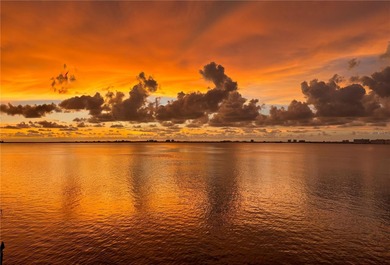 Beach Condo For Sale in St. Petersburg, Florida