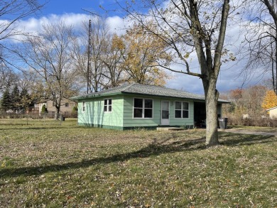 Beach Home For Sale in Muskegon, Michigan